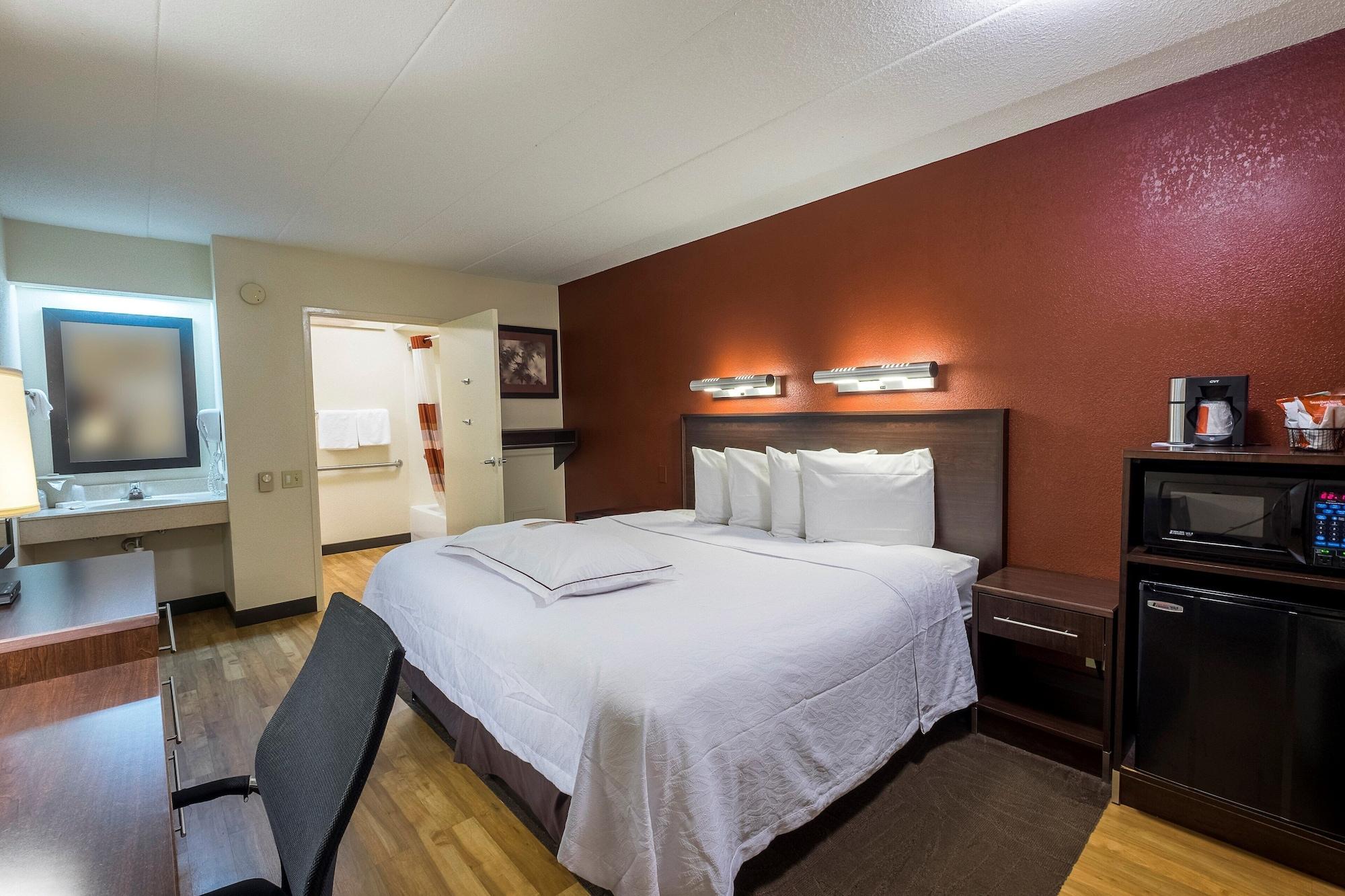 Red Roof Inn Plus+ University At Buffalo - Амхерст Экстерьер фото